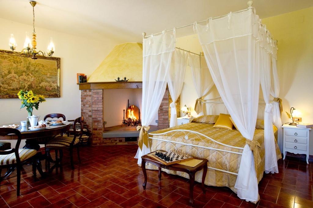 Agriturismo Podere Poggio Ai Cieli San Gimignano Kamer foto