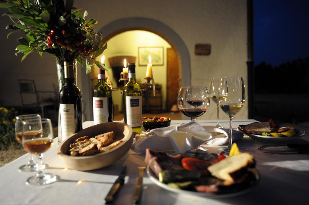 Agriturismo Podere Poggio Ai Cieli San Gimignano Buitenkant foto